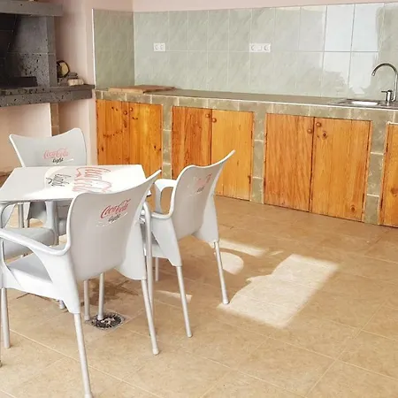 Exclusiva Vivienda En *