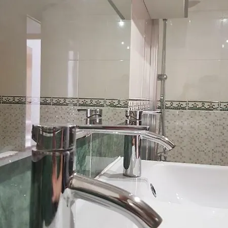 Exclusiva Vivienda En Apartment